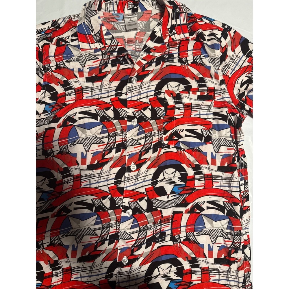 Marvel Captain America Shield Short Sleeve Button Up Shirt Men's Size‎ S
